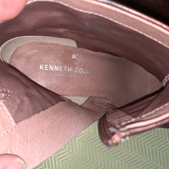 EUC (nearly new) Kenneth Cole ankle boots - Picture 8 of 11